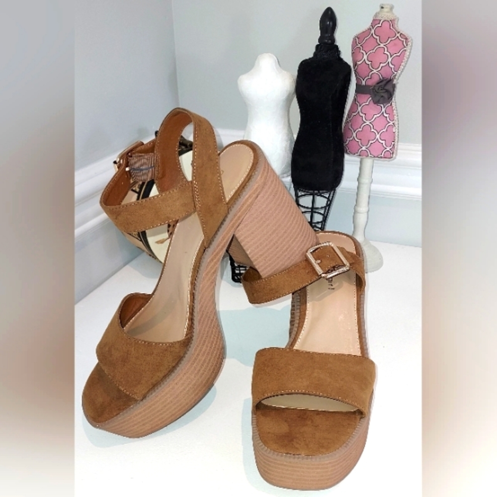 Madden Girl Brown Grandview Sandal NWOB
